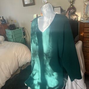 Avenue cozy V-neck sweater. 4X